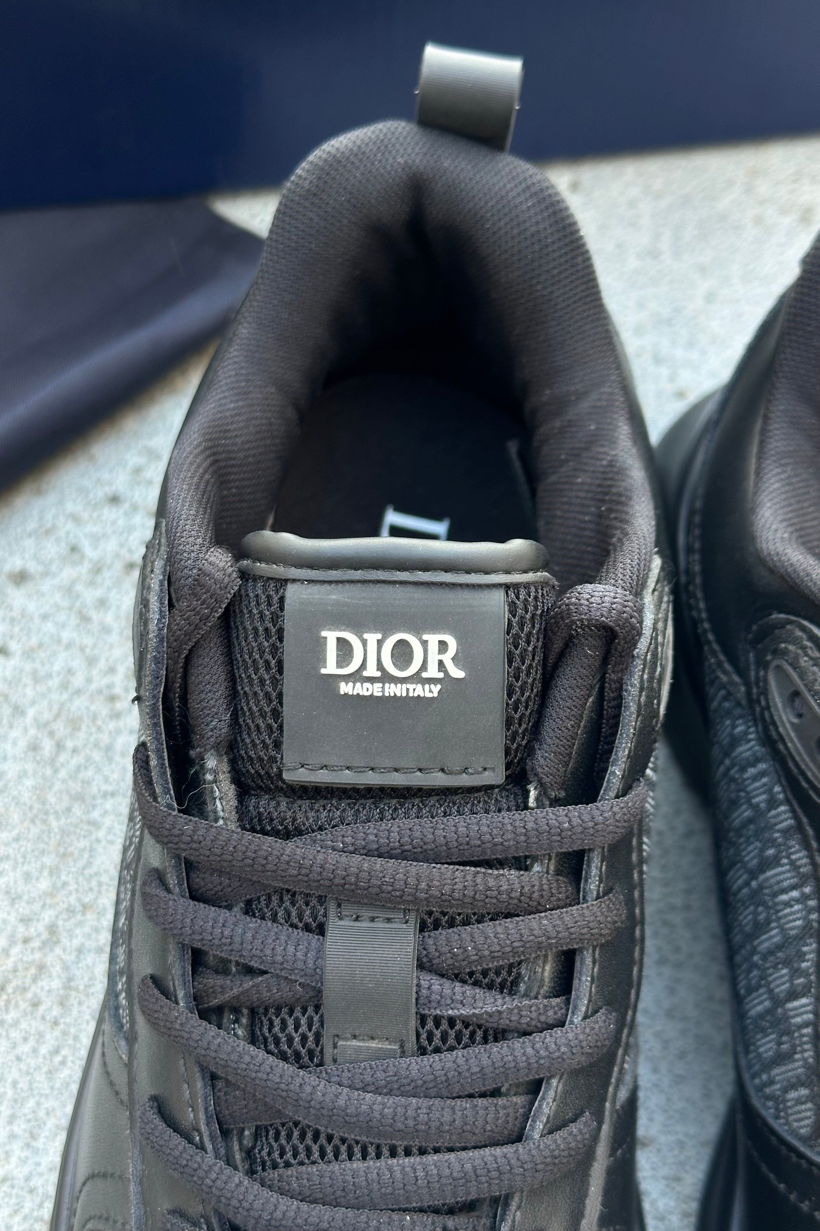 Dior B25 - Black
